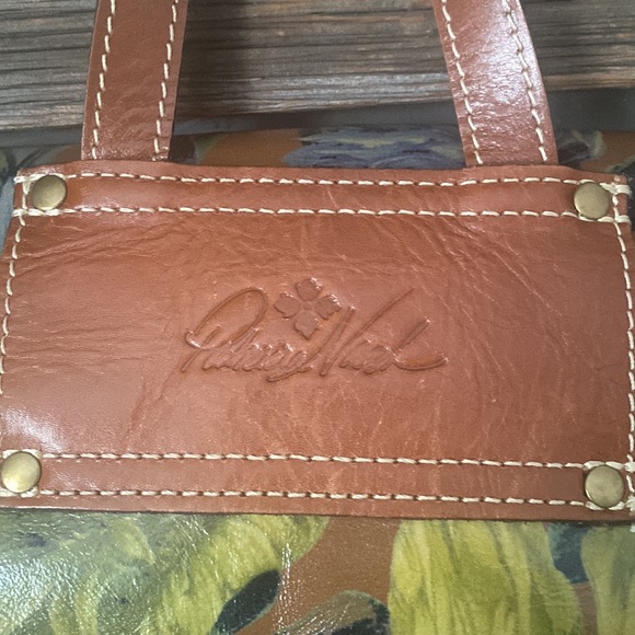 Gorgeous ladies Patricia Nash bag - Picture 2 of 6